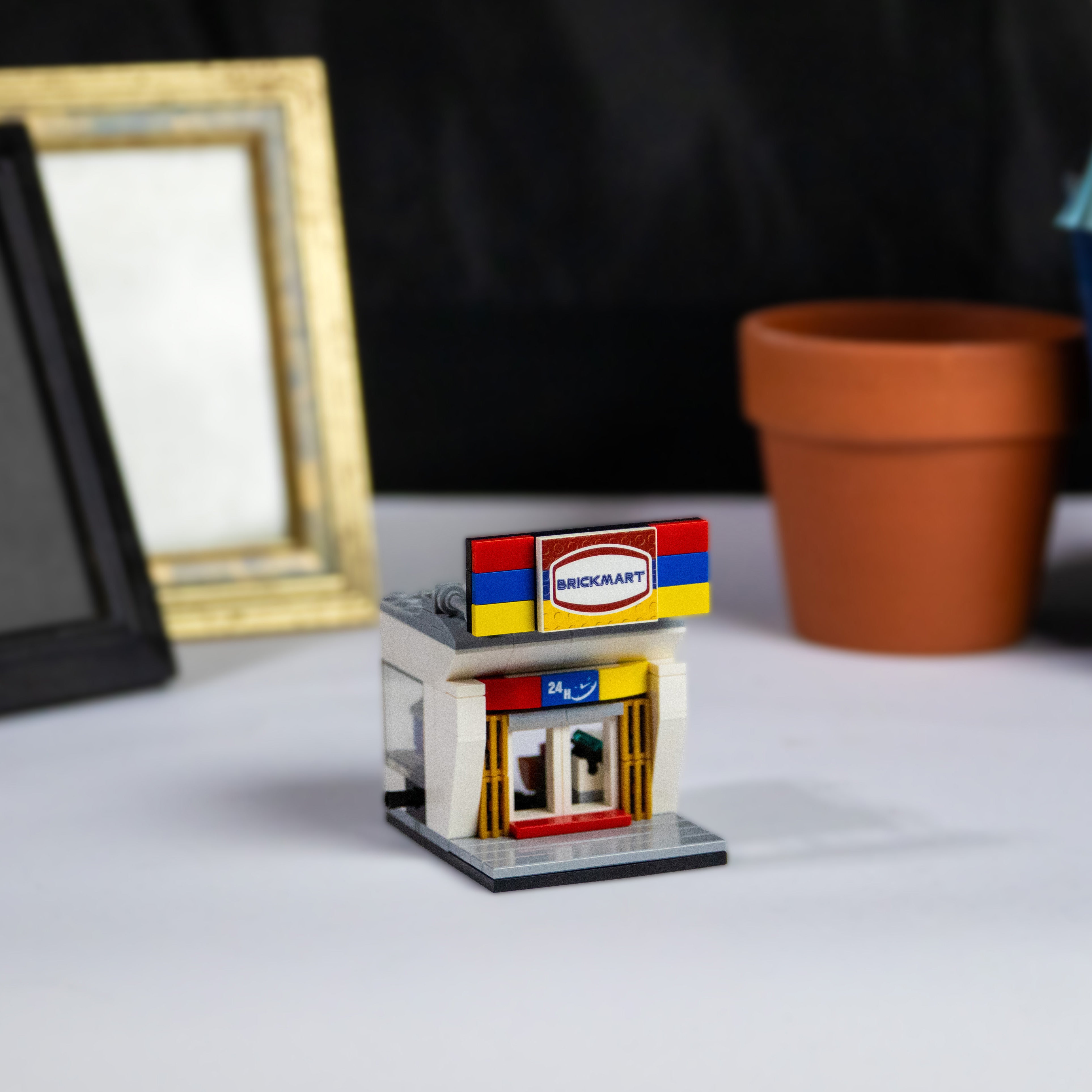 Mini City - Brickmart Convenience Store Brick Set