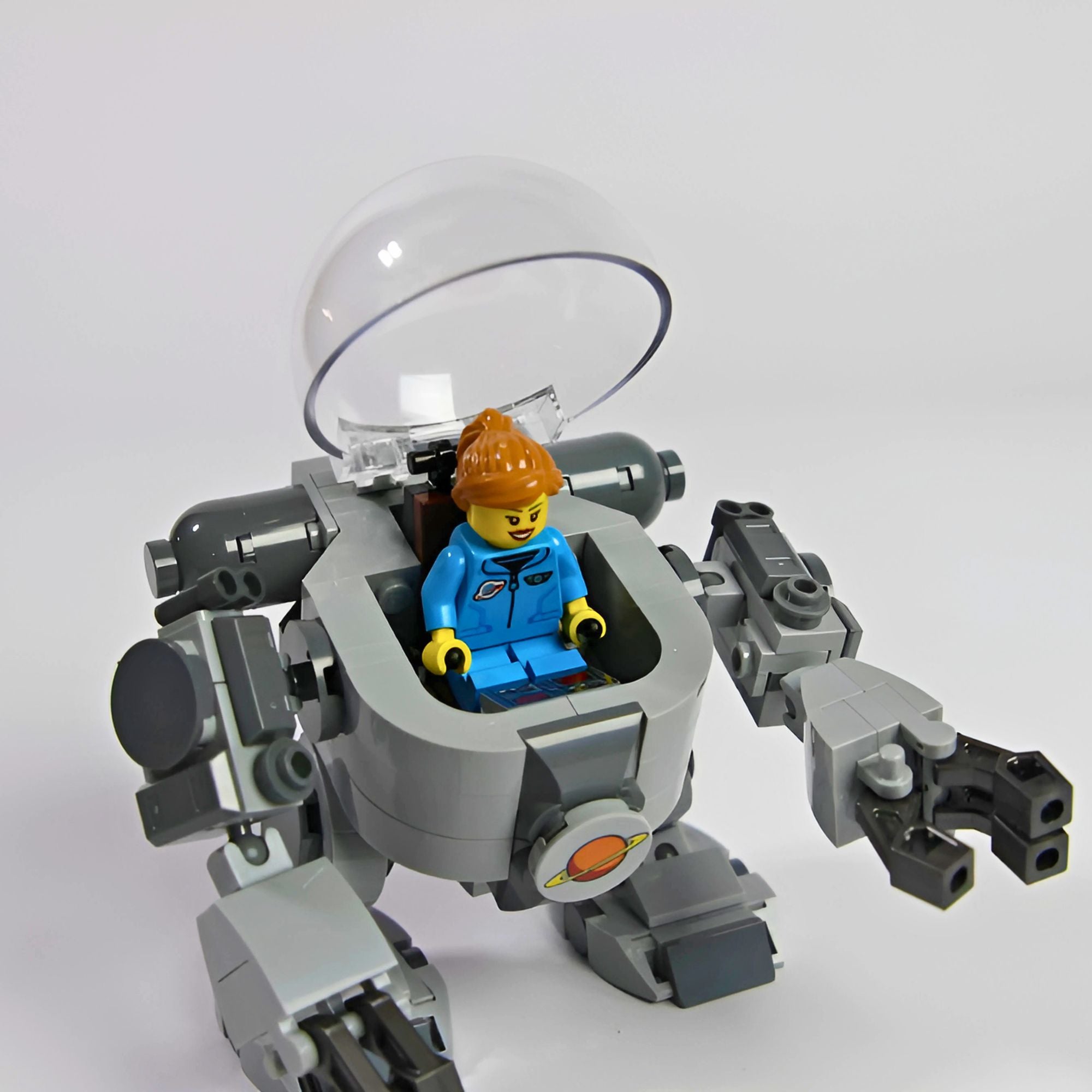 Sukoshi Mech – Exclusive Limited Edition LEGO Brick Build