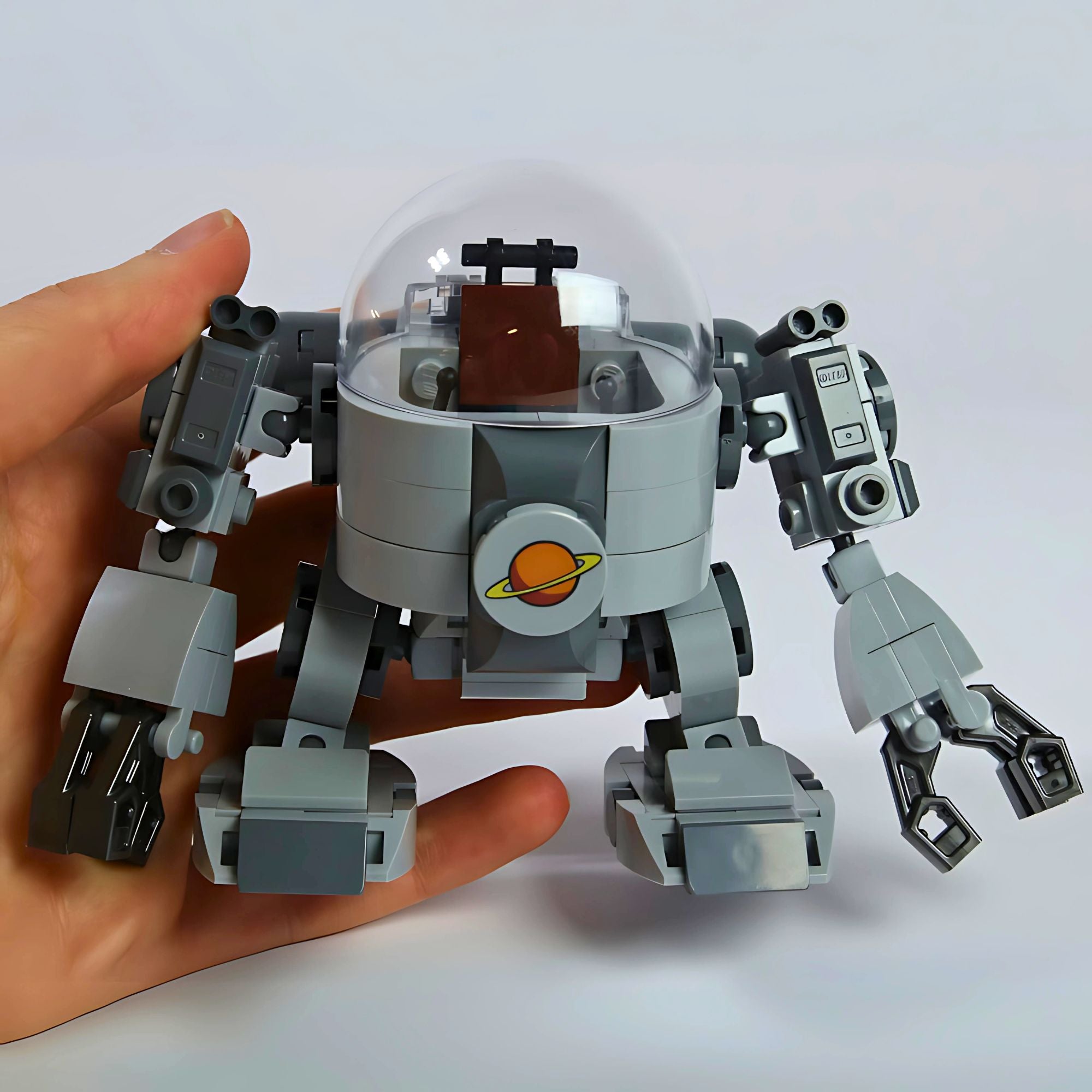 Sukoshi Mech – Exclusive Limited Edition LEGO Brick Build