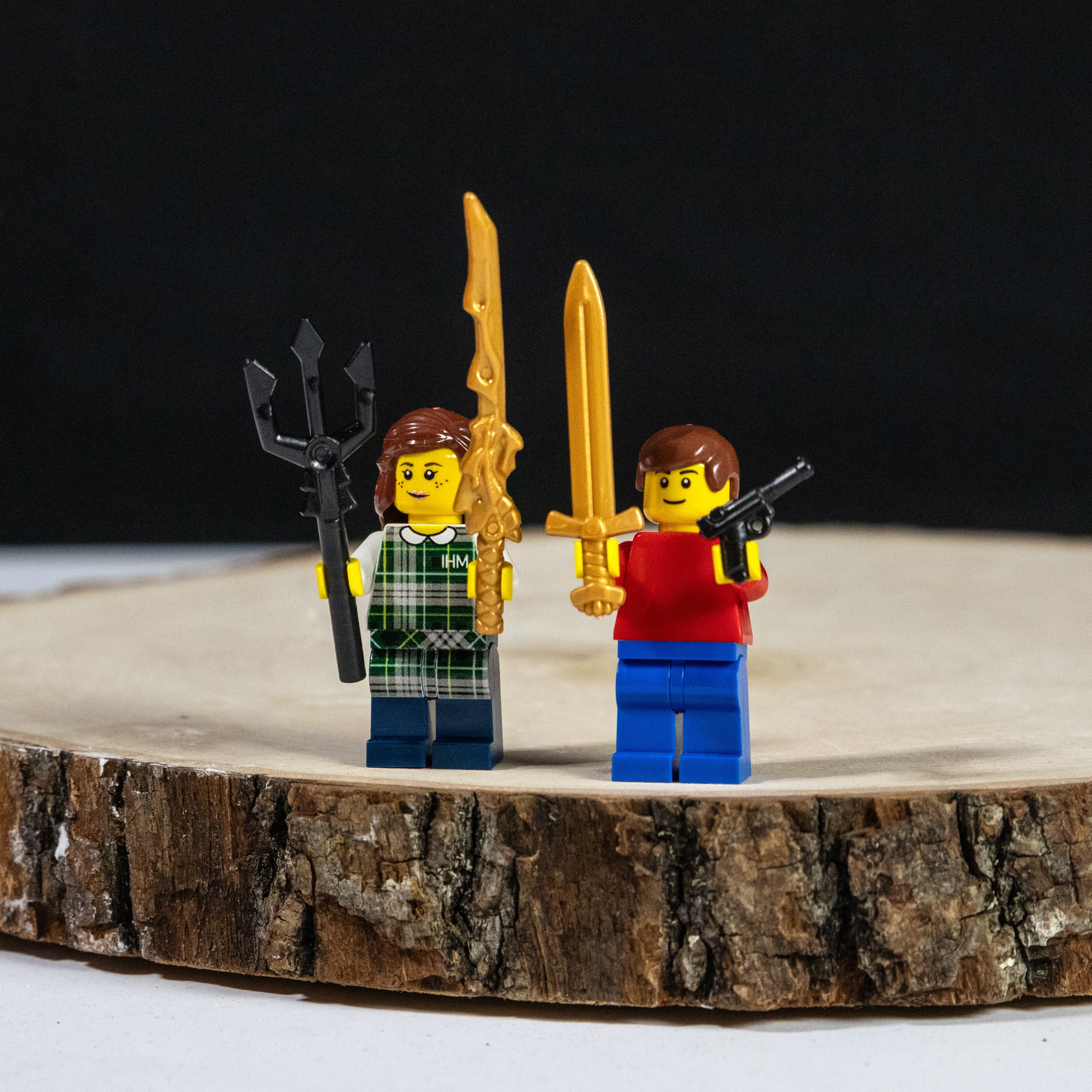 Minifigure Weapons GOLD MEGA Accessory Pack (90 Pieces)