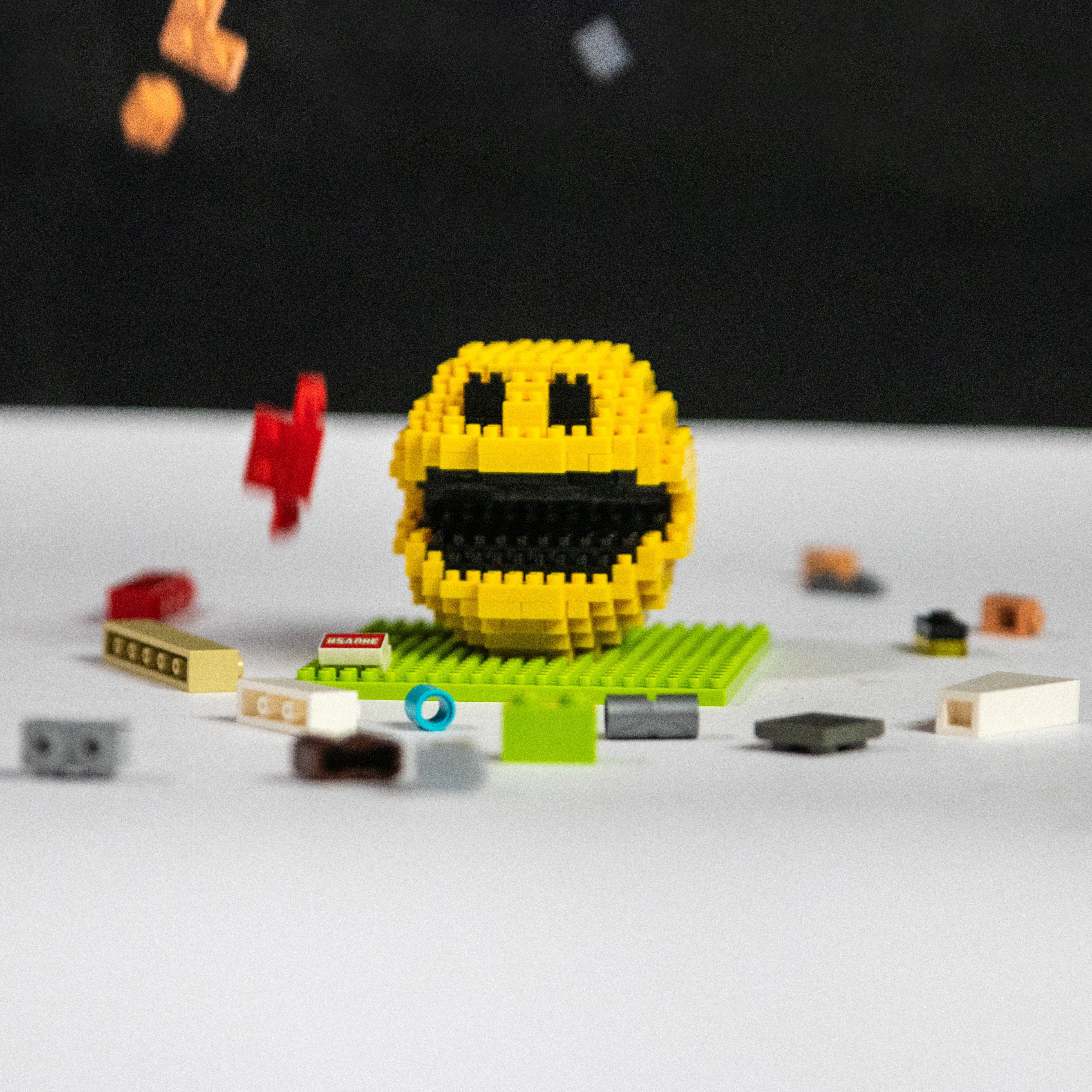 PIXEL Monster Brick Block Building Set - brings back memories of Pac-Man™