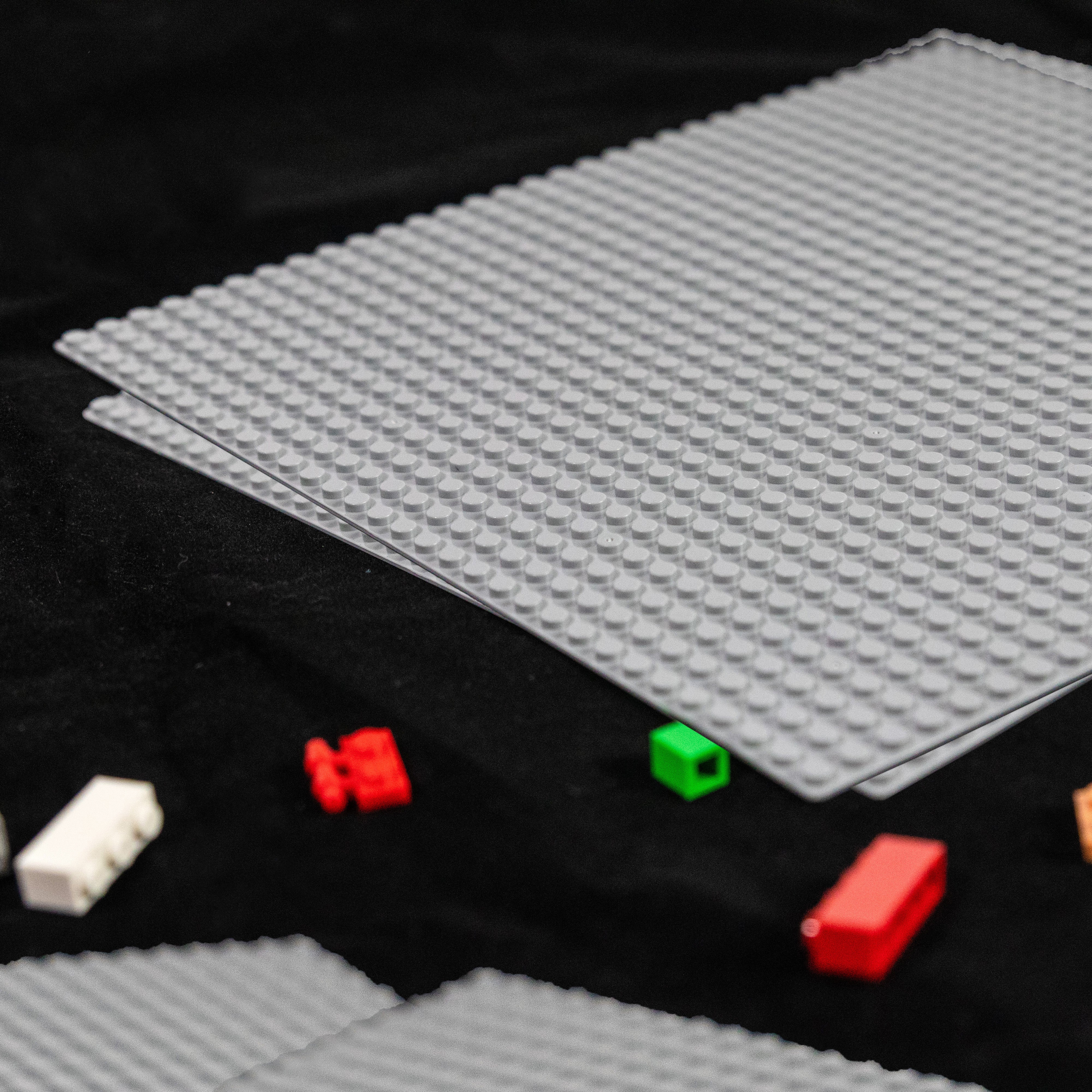 Baseplate Bundle - 4 pack of GRAY 32x32 - 10" x 10" Base Plates