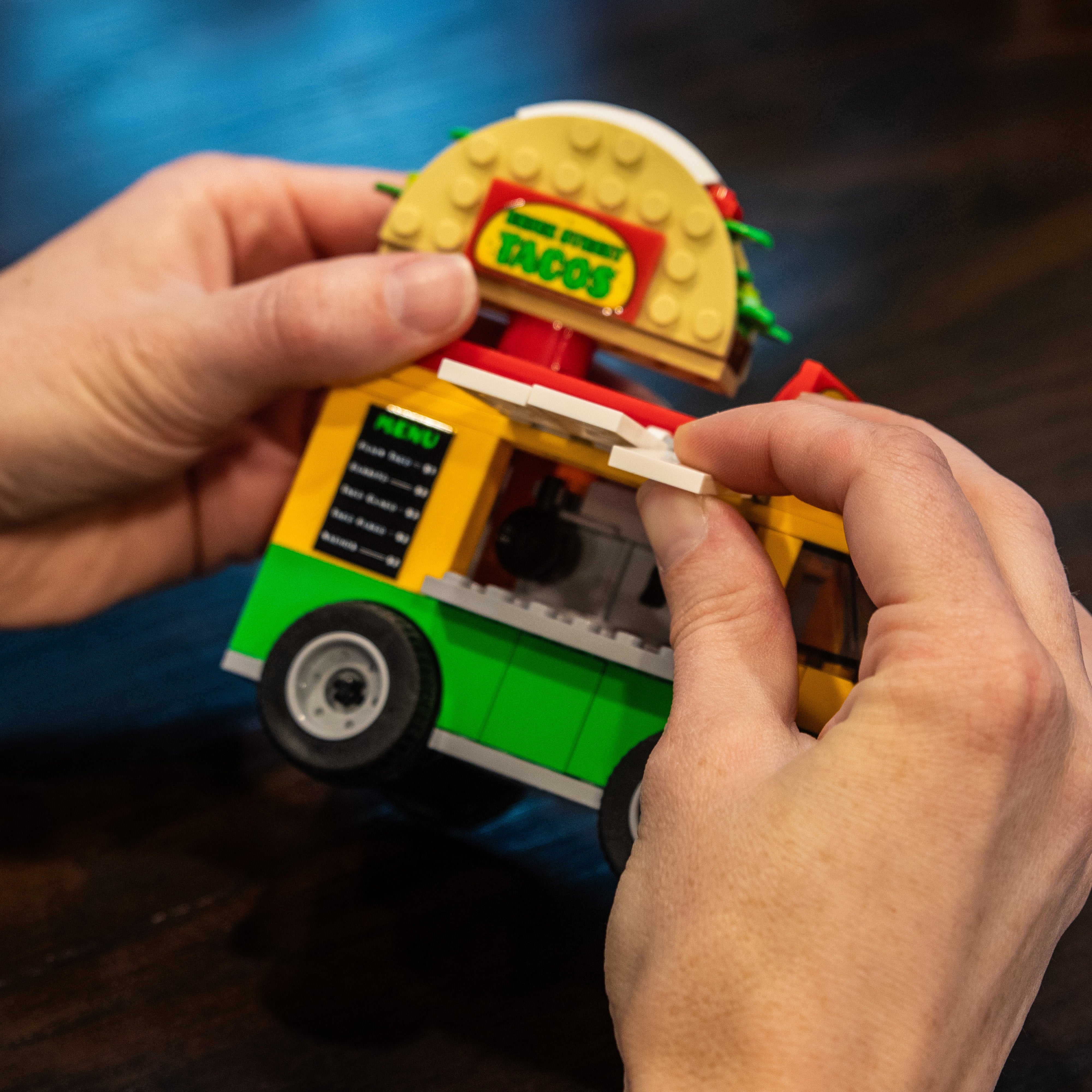 Brick Street Taco Truck Brick Set