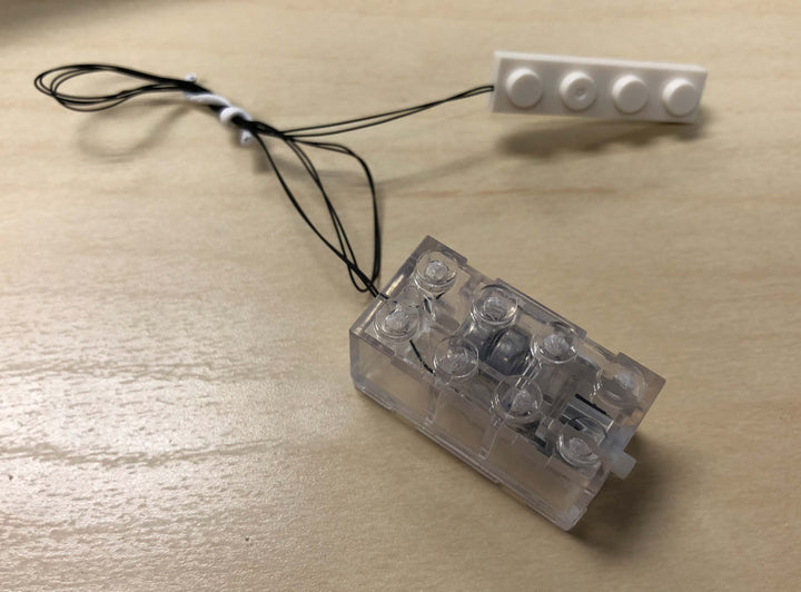 LED 1x4 Plate with Battery Brick