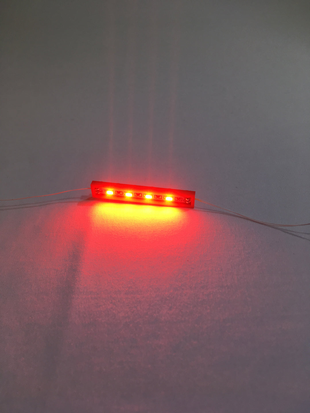 1x6-Red-Solid-Plate-LED-LIGHT-LINX-Create-Your-Own-LED-String-works-with-LEGO-bricks-by-Brick-Loot