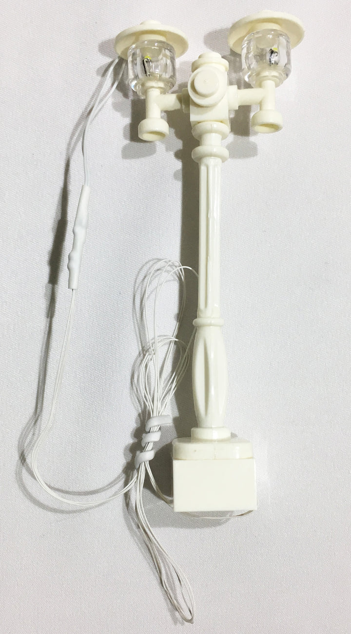 Street-Lamp-Double-White-Post-with-amber-LED-LIGHT-LINX--works-with-LEGO-bricks-by-Brick-Loot