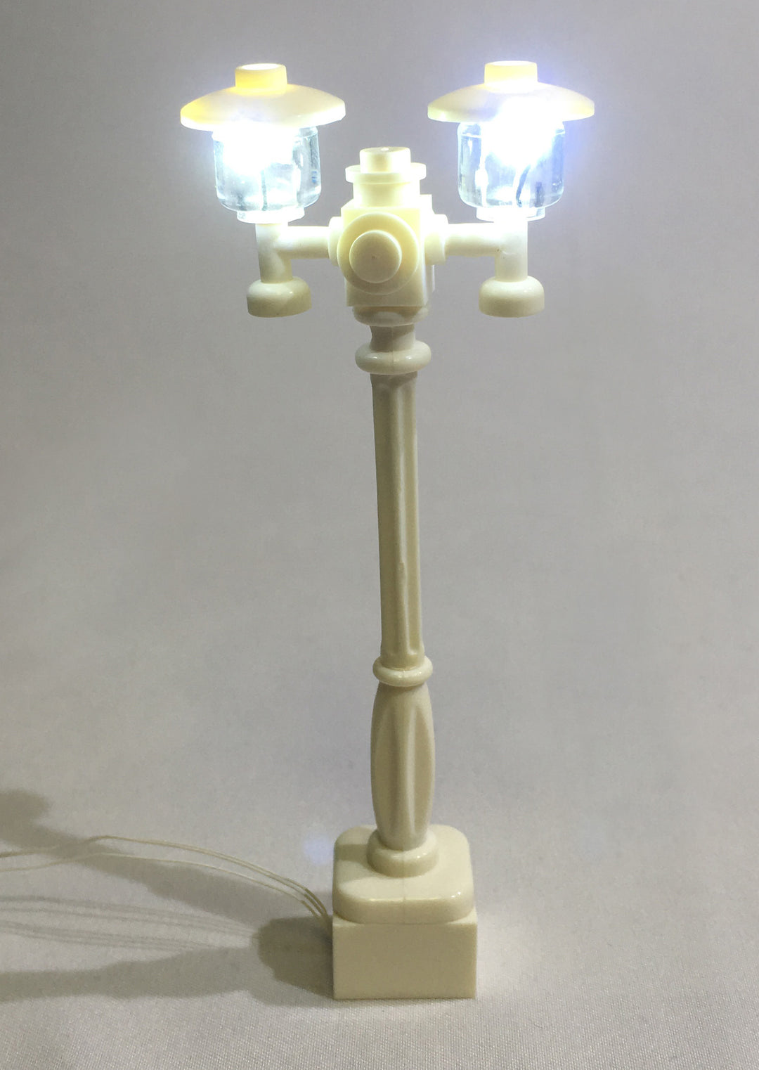 Street-Lamp-Double-White-Post-with-white-LED-LIGHT-LINX--works-with-LEGO-bricks-by-Brick-Loot