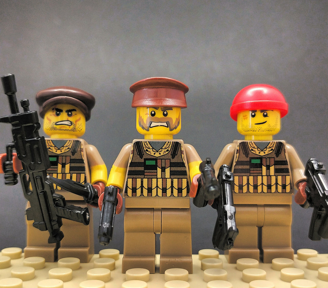 Brick Loot Exclusive LEGO Minifigures and Mega 86 Pack LEGO Compatible Minifigure Weapons (sold separately)