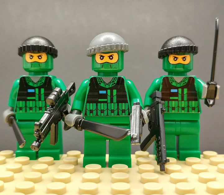 Brick Loot Exclusive LEGO Minifigures and Mega 86 Pack LEGO Compatible Minifigure Weapons (sold separately)