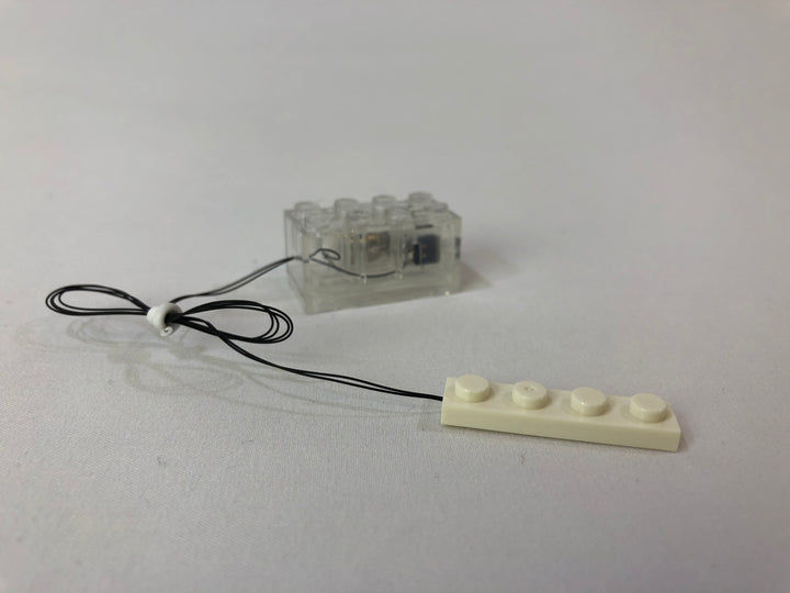 LED 1x4 Plate with Battery Brick
