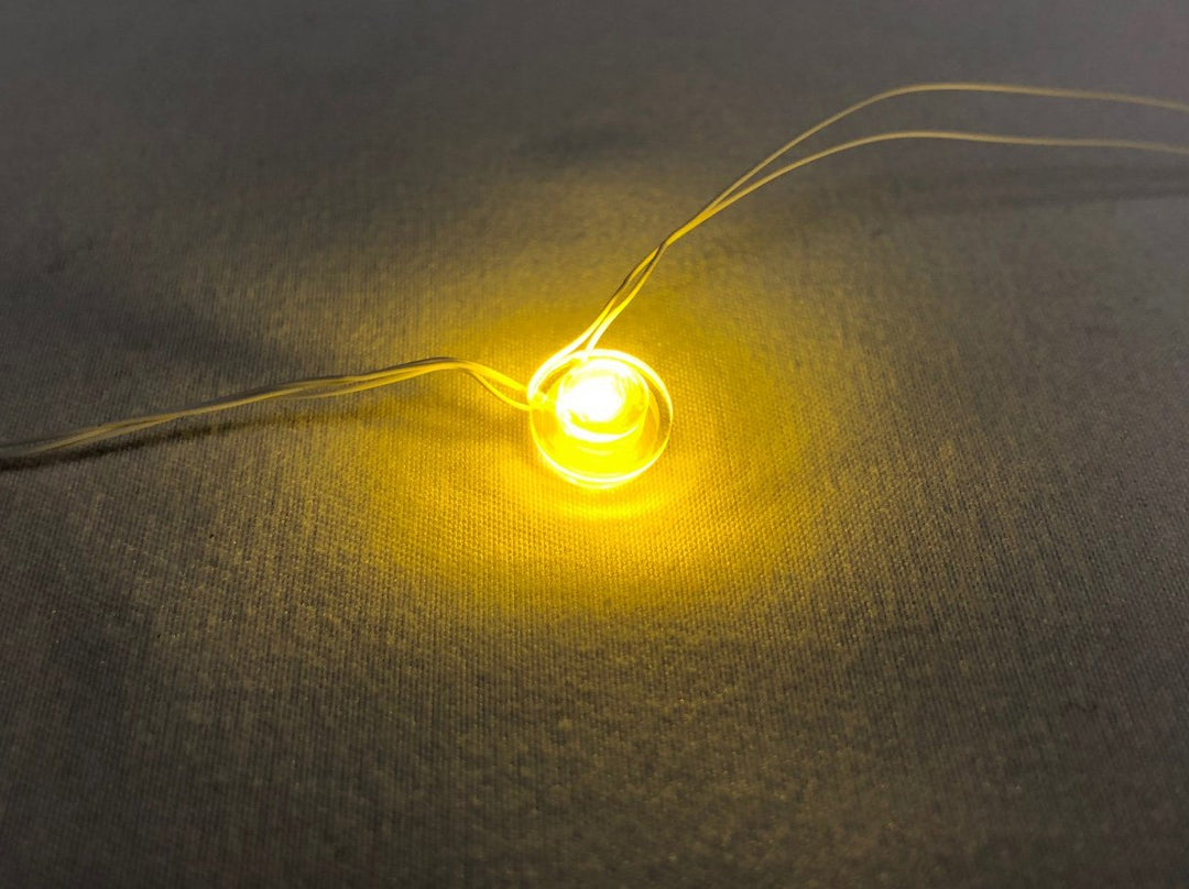 1x1-Yellow-Translucent-Round-Plate-LED-LIGHT-LINX-Create-Your-Own-LED-String-works-with-LEGO-bricks-by-Brick-Loot