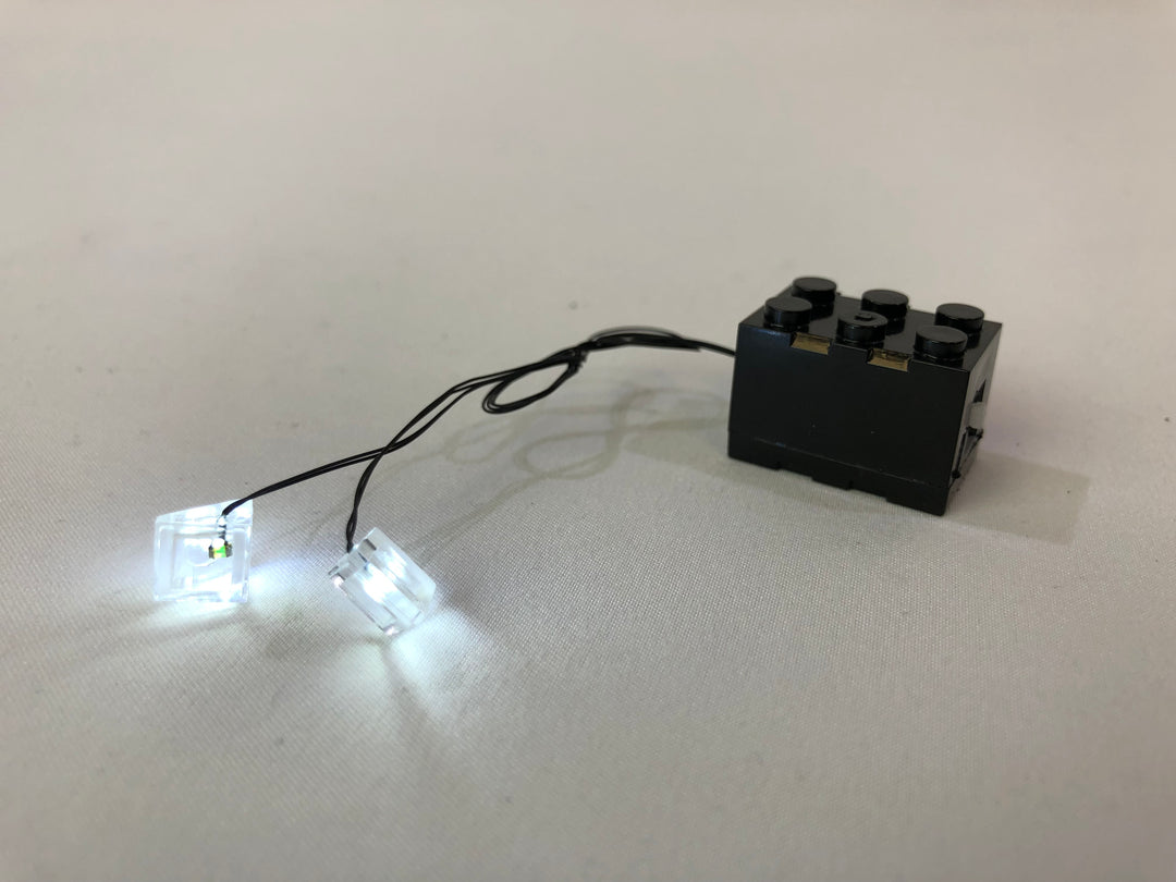 LED Double Clear White LEGO 1x1 slopes with 2x3 Battery Brick